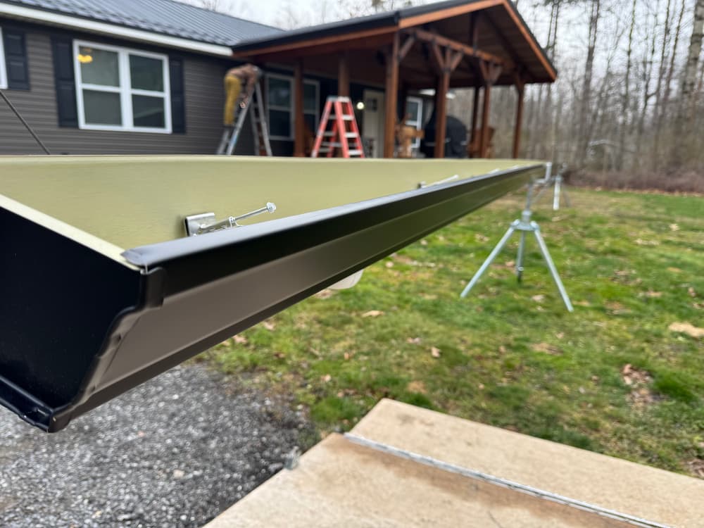 Seamless gutters